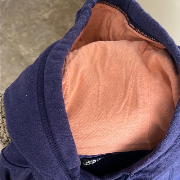 The North Face navy blue long sleeve hoodie sweatshirt. Size Small - Picture 6 of 7